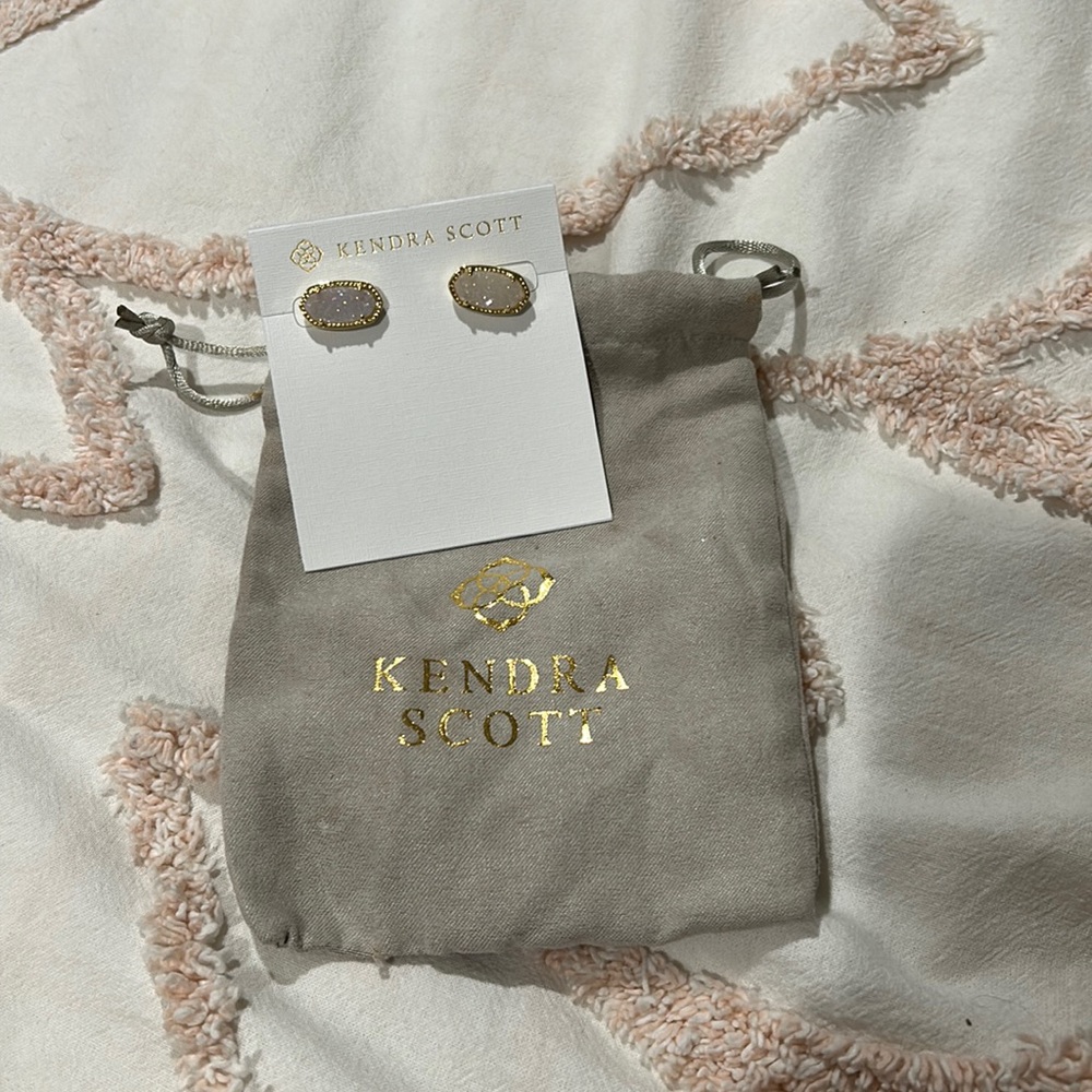 Kendra Scott Ellie Silver Stud White - Brand New